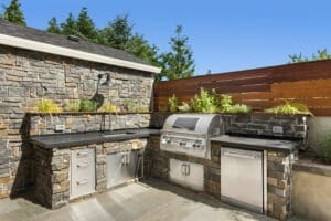 Outdoor kitchen and BBQ island contractor